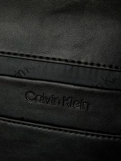 CK Calvin Klein Crossbody Bag In Leder-Optik - Schwarz 8 CK Calvin Klein Crossbody Bag In Leder-Optik - Schwarz -Gales-Shop 60s4ck219h84ghib9t9jchpl6934mdqk9t3k2ghn715l0g9la8sk2iaf8hajahq7apa4oipn758j8la164o34dhg6oojge356op34p1kckq64e1p6oo3aohl6lgj6cj2clgjio8