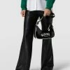 Von Dutch Umhängetasche Mit Label-Stitching Modell 'AMY' - Schwarz -Gales-Shop 61350dah6l354e1jagskmi2e6ork6i27854kigpm8ta4qlah8h0jedaiah0l4e1ga4r3glib915j4ipi9co34ohhcgojicj369gj4e9k61hjeoho60oj2pb4clgjeoho75gj8d8