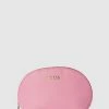 Guess Kulturtasche Mit Label-Applikation - Pink -Gales-Shop 654j8k2b9d842h9p68skmhppa1a3ghq16orjciah691lal9k9cpkcl268gq58iqj6t7kijil98o50kac8h3j4or474ojec9n60qmcd1k74qj8o9k6ti62e9p6gq62cpj6opj6do