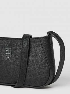 Tommy Hilfiger Umhängetasche Mit Label-Applikation Modell 'ELEMENT CROSSOVER' - Schwarz -Gales-Shop 6935aeaba16kul2j9l44qkig717kigqha1950iq46533clia6h4kic1j653kecih8ss30gqca1830gi898o66dhn6dim2phi6gom2p9k6gpm4e9g75gj8e9n68q3gcj36phjgco