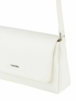 CK Calvin Klein Crossbody Bag In Leder-Optik - Weiß 9 CK Calvin Klein Crossbody Bag In Leder-Optik - Weiß -Gales-Shop 69a4kj2389akoi9n995k4d21ap846k238h9lalif74o4ojilad0jadac712l0hi874p56jhk9csk6cqlal3jccj36cq34o9h6kq68c9k6pj62e9h6crj6cj46th3copgc8s3eco