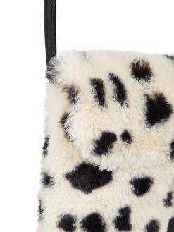 Barts Gürteltasche Aus Kunstfell Modell 'Kara' - Offwhite -Gales-Shop 6gokukq27184qci58t444iqg88q50kqm711jclhp6l5kok2b8kqlcli58d5k2l2gadajacih8ko30ca3a4o68dr368p32d9j74o34dhk71hjce9j6kpm4p1ocph3cdpmckom2c8