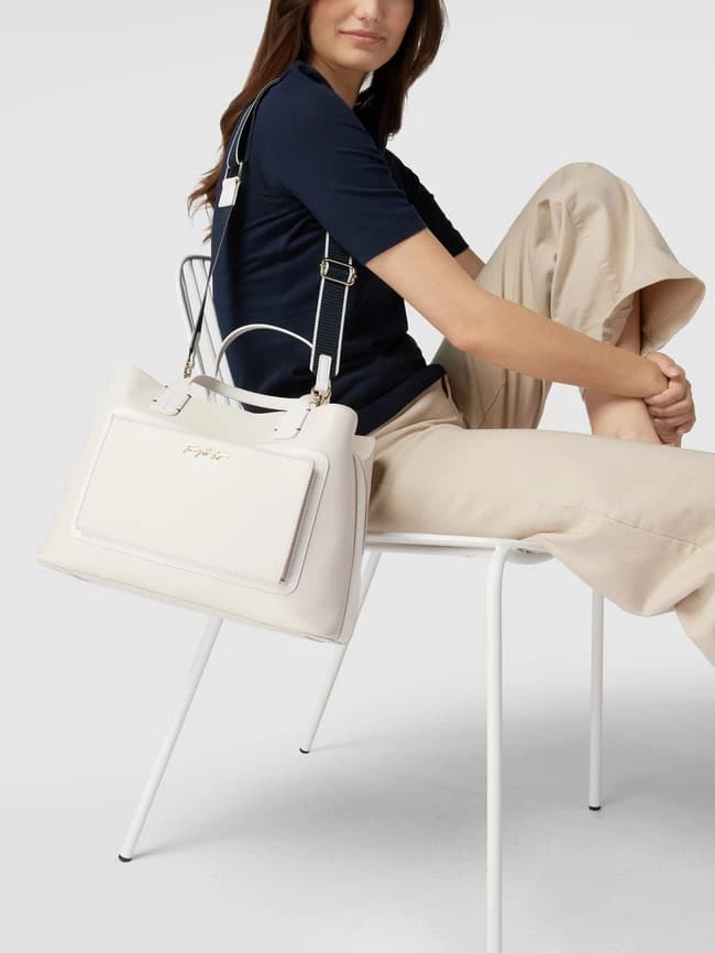 Tommy Hilfiger Handtasche Mit Label-Applikation - Offwhite 1 Tommy Hilfiger Handtasche Mit Label-Applikation - Offwhite