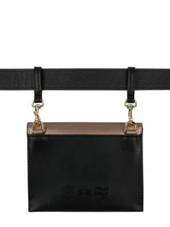 La Martina Gürteltasche In Leder-Optik - Schwarz -Gales-Shop 6l74sihk719k2i1pa134ohig9gol0hq66srjak1k690l0lhla984cjhl8h54uhq18kp4eii27184ic2e6ko6ae1p60ojacj1cdi3ip1k6ks3ceb26krj2c9j6thjcob66pijicg