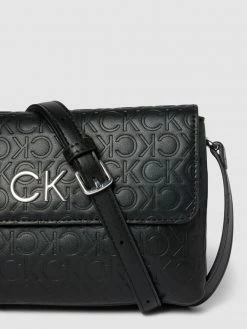 CK Calvin Klein Umhängetasche Mit Label-Applikation - Schwarz -Gales-Shop 8d152ipg8p24ejqe9colcihm98qj2kq58os5ciqg8p746k1o60s3akhga194qhqm611jgdhn9hal8ipm6l3m6ohic8qj0phkc4p30e1kc4sj6ohk6gqmaopic5j6cd9n6kpjep0