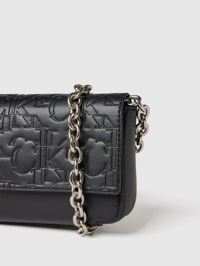 Calvin Klein Jeans Clutch Mit Label-Prägung - Schwarz 2 Calvin Klein Jeans Clutch Mit Label-Prägung - Schwarz – Bild 2