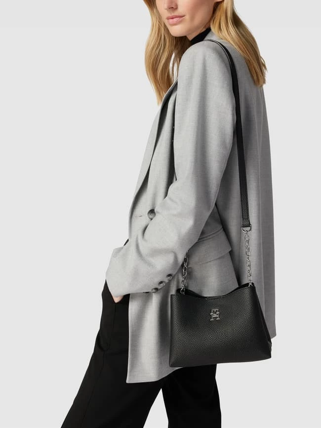 Tommy Hilfiger Handtasche Mit Label-Details - Schwarz 1 Tommy Hilfiger Handtasche Mit Label-Details - Schwarz