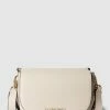 VALENTINO BAGS Umhängetasche Mit Label-Detail In Metallic Modell 'AREPA' - Rot -Gales-Shop 992j4chlap1k2gaa7554scag6so34jid8oqkmea96gr44lhia10j8i9n6t2k6ka2611l6hi5a8qkcj1l9go3ce9mcop64cj36ko68d9kc5hm2o9kc8q3cdj4c4r3ep9mc4pmac0