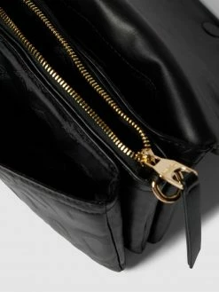 Versace Jeans Couture Umhängetasche Mit Label-Prägung - Schwarz -Gales-Shop 9d3kui2788plchim6h0kcj2da5150c1g8l34kl1la1142l218h444dpha56lcj2k8l1ksihi98pkcgpiaoo30e3368sm4c32c4p3idpk6co32o9m64qjce32c4rmcphh6phm6oo