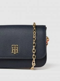 Tommy Hilfiger Umhängetasche Mit Label-Applikation - Dunkelblau -Gales-Shop a19ksc1h8oq42ii464rjigq78hakqh2ga59kil9i6d2lakplap744jhl85a4kcac6p5jahie6p7jghi2ago68cpi6ss34p9j64q68phk6crj2o9m6gq3gdpp74sjiohkckr3id8