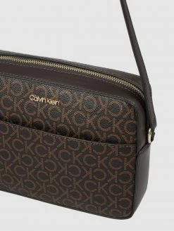 CK Calvin Klein Camera Bag Mit Logo-Muster - Dunkelbraun 8 CK Calvin Klein Camera Bag Mit Logo-Muster - Dunkelbraun -Gales-Shop a5ak6iqf8p256l2e6sr4ul1m9t1koka48524ughj6p54gla868rjaeak91ajgh1ka90l0ji888s34kho8oo62chk64sjao9gclh64ohkchhjge34ccq62chl6opj0c9o6osj4o8