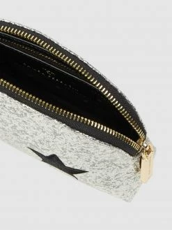 Chiara Ferragni Kosmetiktasche Mit Stickereien - Silber 8 Chiara Ferragni Kosmetiktasche Mit Stickereien - Silber -Gales-Shop a91kmcqk9oo4kca28gsl2gqj9t24ce23ap2kigim69al2iqh6l4l2l236143gi228ks4uj2g6gs3edie6h3j2e1gcgq30e1mc5hjie1kcgqj4eb3cli34p1h61ijcd34ckpjap8