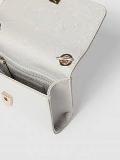 VALENTINO BAGS Umhängetasche Mit Label-Applikation Modell 'DIVINA' - Weiß -Gales-Shop a973giab9p5k6gad71b4ejih6533ciic850kgdaj60o58jpha8p30khm9spj2d2d6d3jedicap8kkk9p8h3jgchm70qmadhpc8o6ad9k6go3cob16tj30ob4cdj68c9n6kp38og